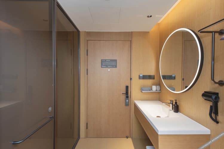 Ji Hotel (Shanghai Bao'an Road Subway Station Stor 4