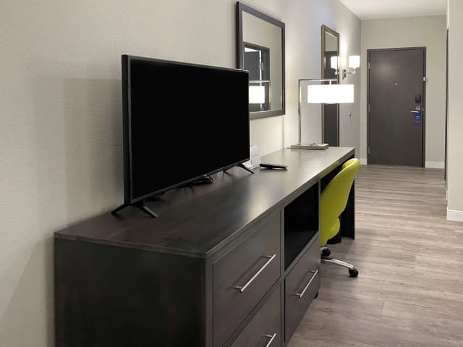 Comfort Suites 3