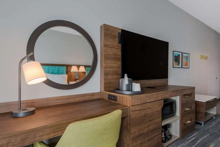 Hampton Inn Williams 2
