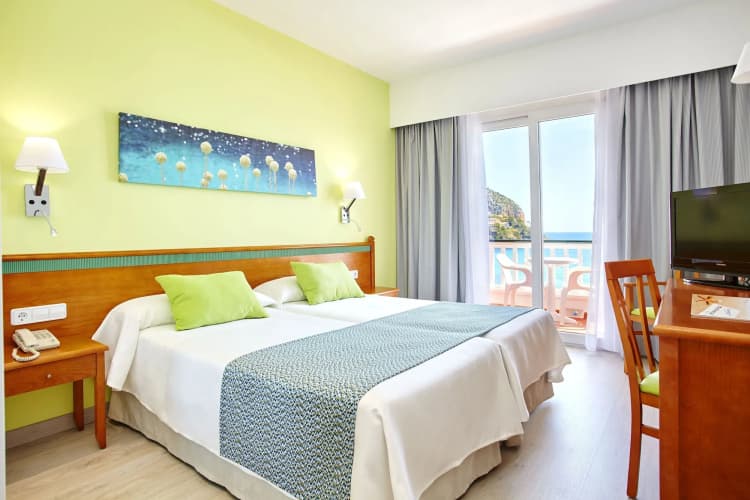 Universal Hotel Laguna 4