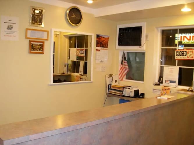 Economy Inn 2