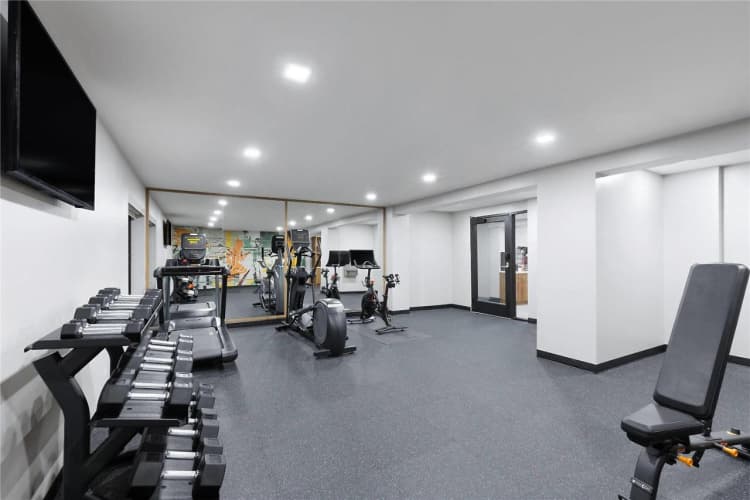 Hawthorn Extended Stay by Wyndham Springdale 3