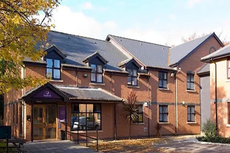 Premier Inn Gravesend Central 3