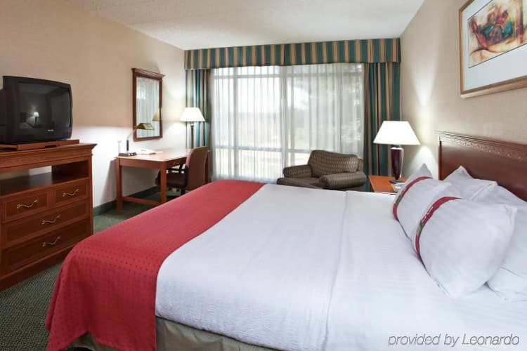 Wyndham Garden Southgate 5