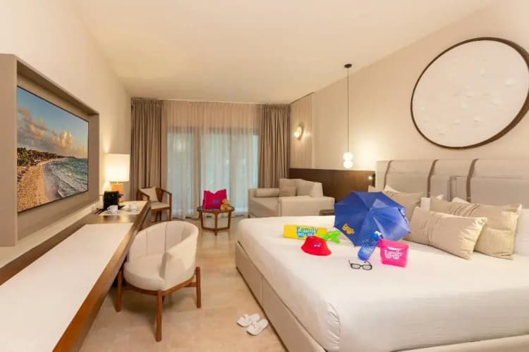 Family Selection At Grand Palladium Kantenah Resort & Spa 4