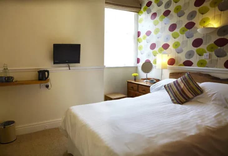 The Waves Coastal Bed And Breakfast (Adults Only) 4