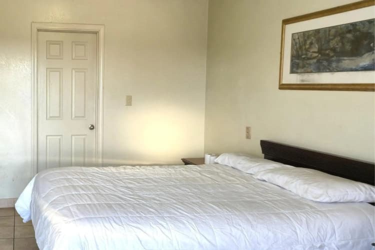 Cole Manor Motel By OYO Love Field Market Center 5