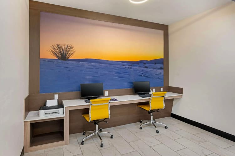 Best Western Plus Executive Residency Carlsbad Hot 4