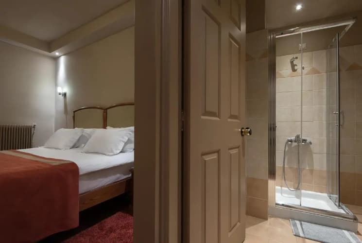 Kentrikon Hotel 4