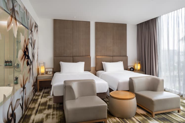 Crowne Plaza Changi Airport 5