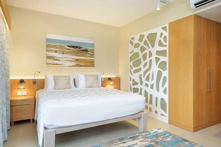 Ocean's Creek Beach Hotel 4