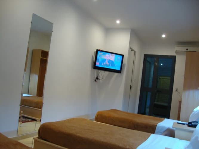 Hotel Roma 5