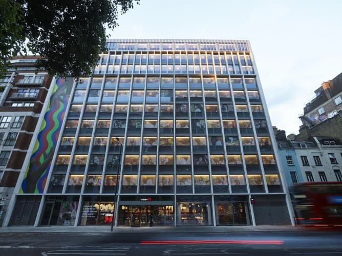 Citizenm London Victoria Station main