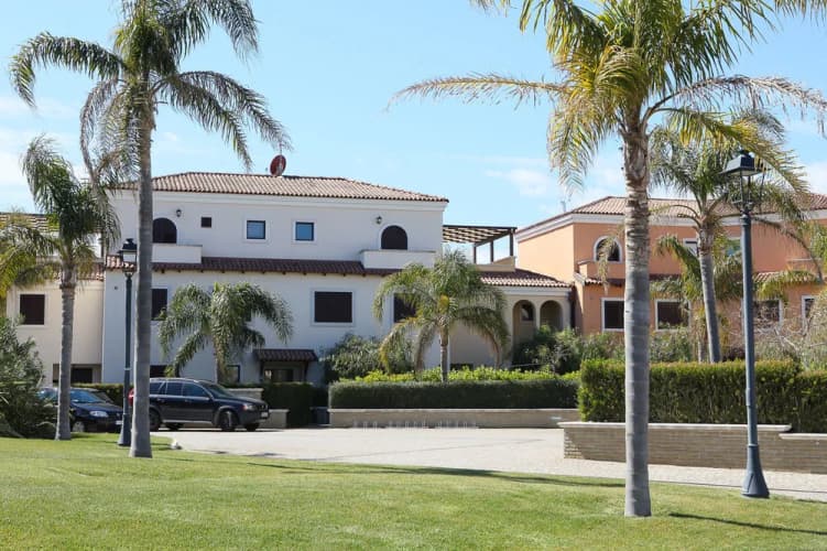 Marinagri Resort main