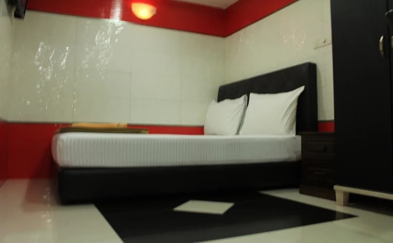 New Wave Hotel Rawang main