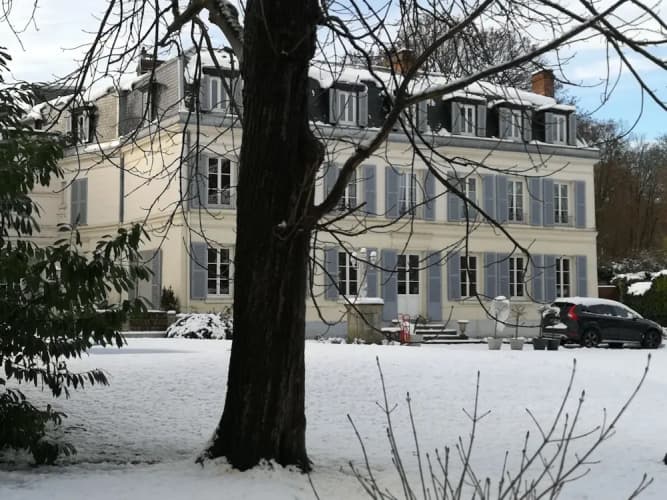 Le Clos Des Fées main