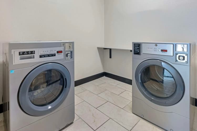Best Western Plus Executive Residency Carlsbad Hot 5