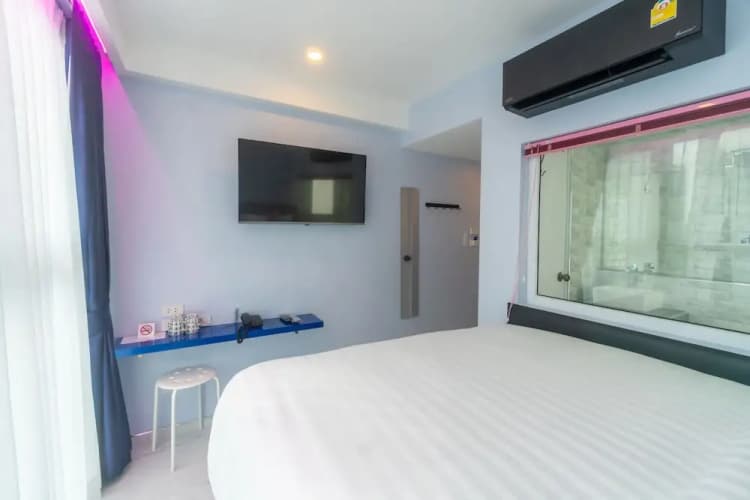 Spark Hotel 5