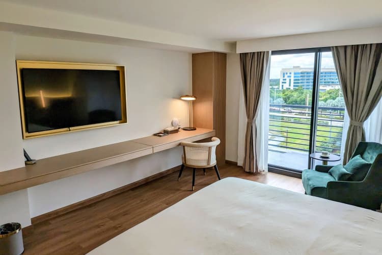 Dolce by Wyndham Hollywood 5