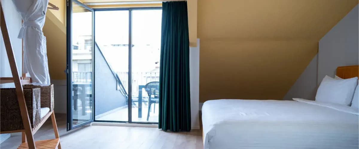Bird Nest Suites 5