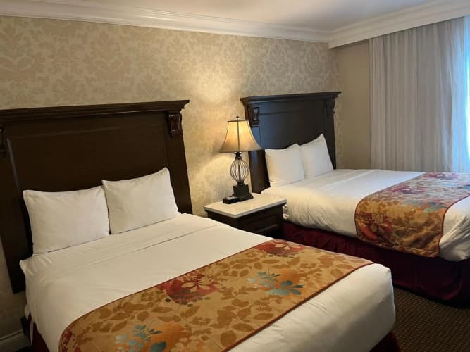 The Arbutus Inn 4