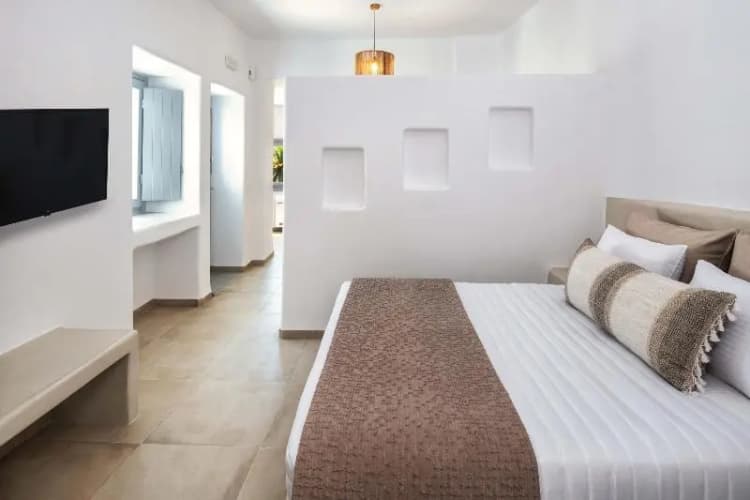 Hill Suites 3