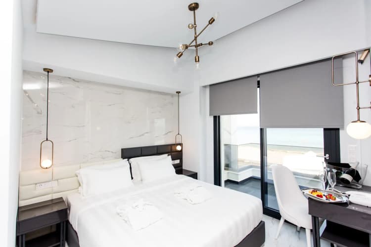 Crystal Villas & Suites 4