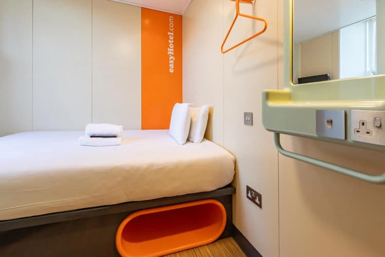 Easyhotel Edinburgh (Adults Only) 5