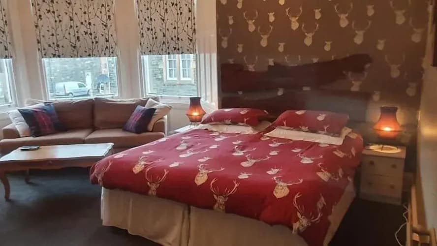 Neidpath Inn 4