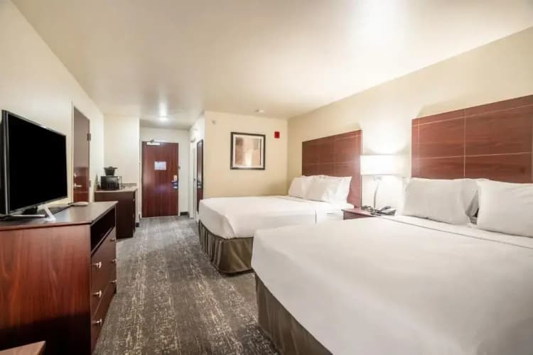 Cobblestone Inn & Suites - Pine Bluffs 4