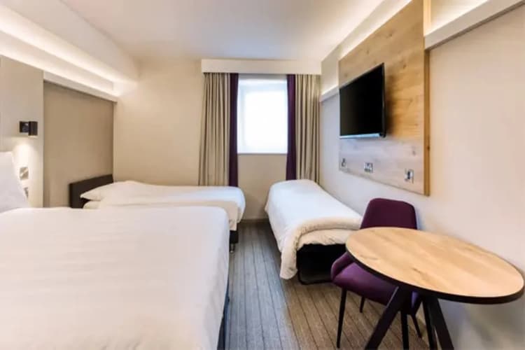 Premier Inn Maidstone Town Centre 4