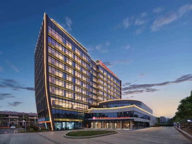 Hilton Garden Inn Huzhou Anji Phoenix Mountain 2