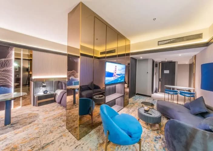 The All - Suite Pentacity Hotel Balikpapan 5
