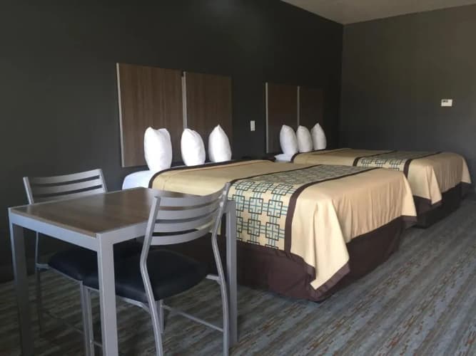 Scottish Inn & Suites Conroe main