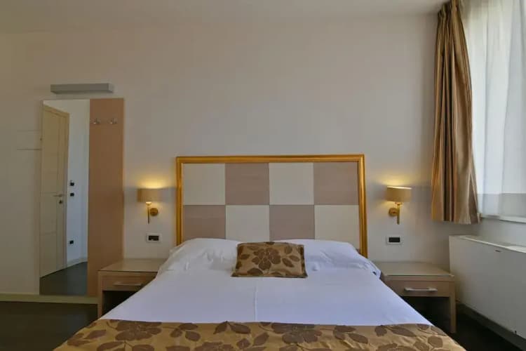Hotel Le Chevalier 2