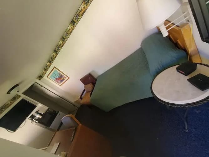 Rode Inn Motel 3