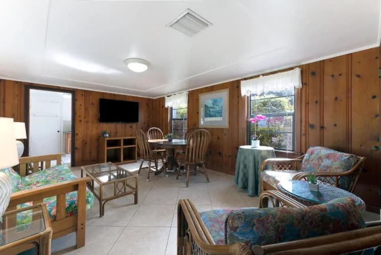 Rock Reef Resort 2