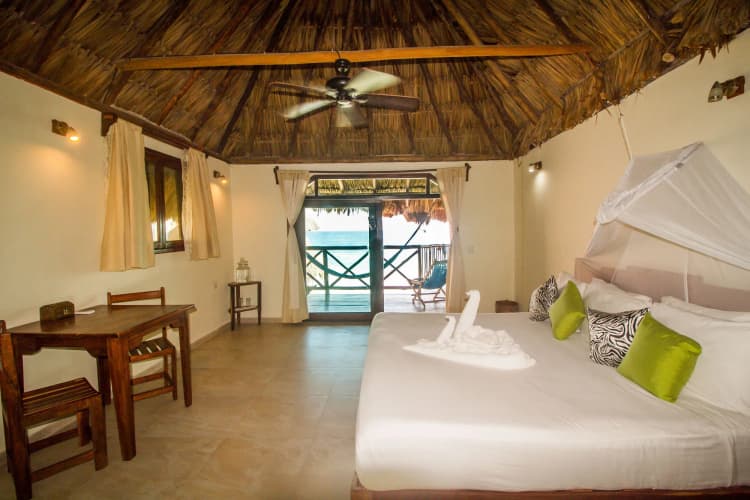 Playa Canek Beachfront Eco Hotel 4