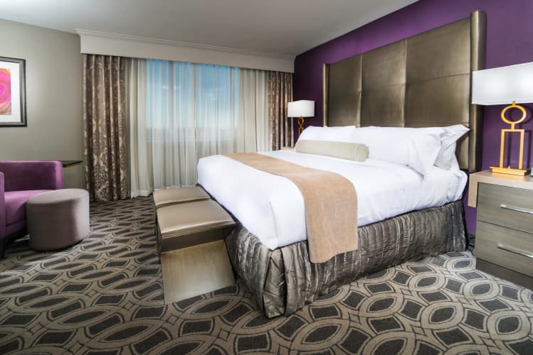 Crowne Plaza Saddle Brook 4