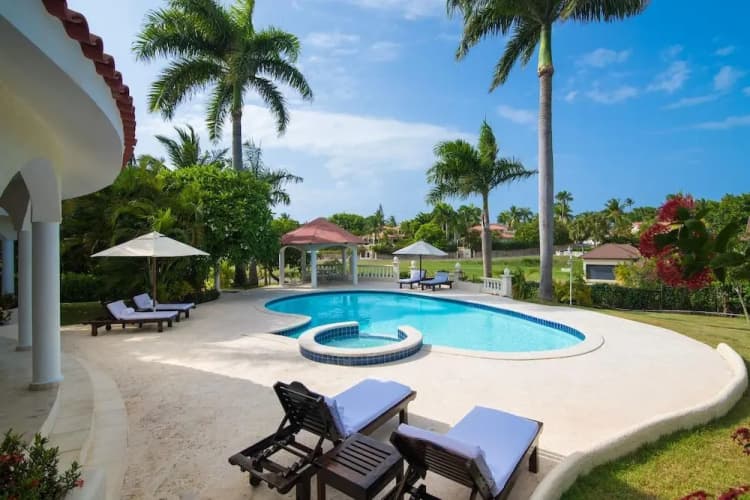 Crown Villas 4 Bdrm 3