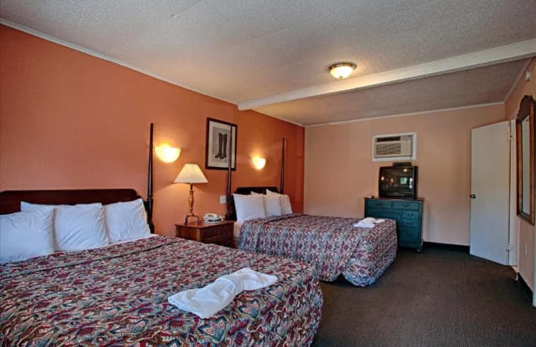 Economy Motel Inn And Suites Somers Point 4