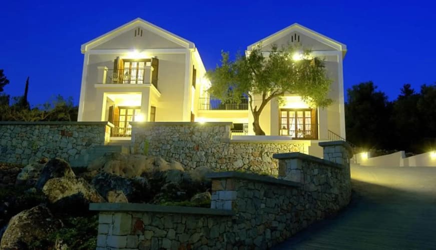 Adastra Ithaca Luxury Suites main