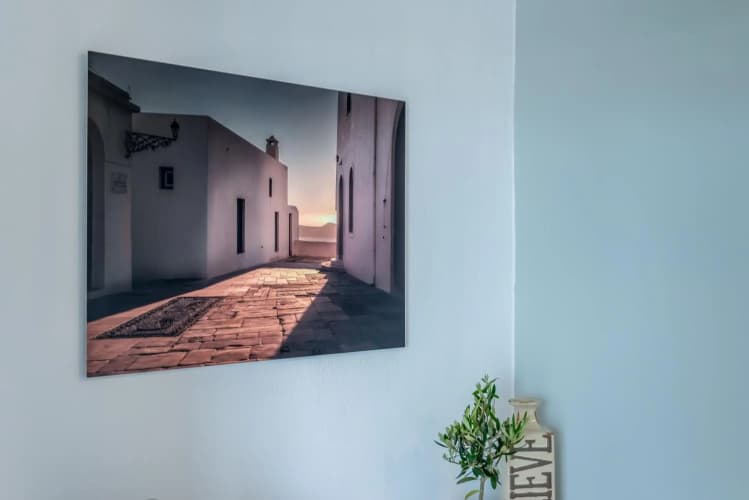 Eiriana Luxury Suites main
