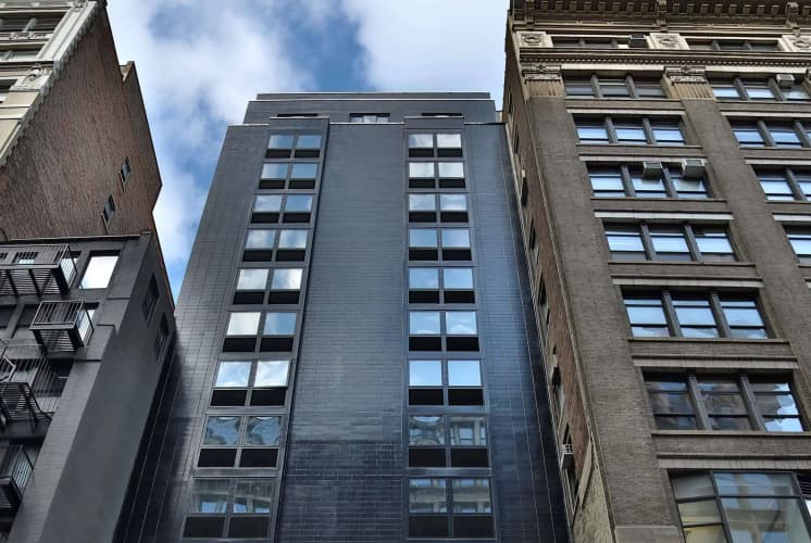 Hotel Henri, A Wyndham Hotel 2
