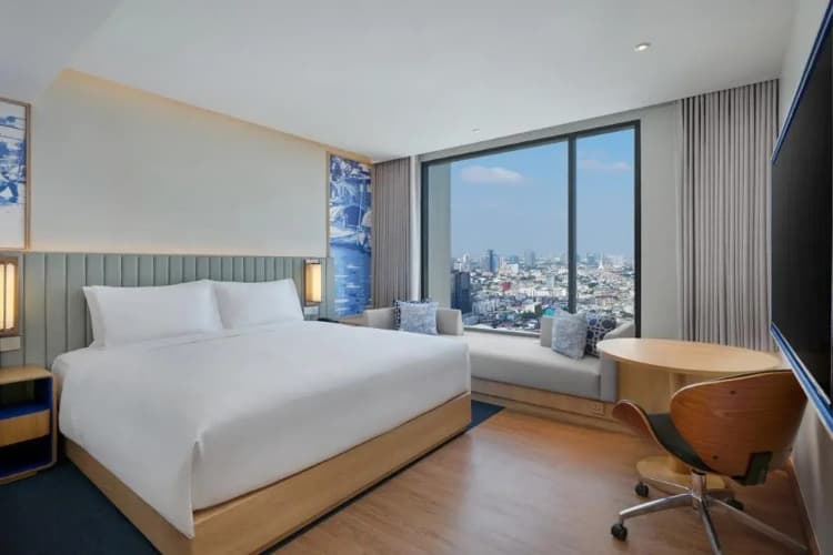 Hilton Garden Inn Bangkok Riverside 4