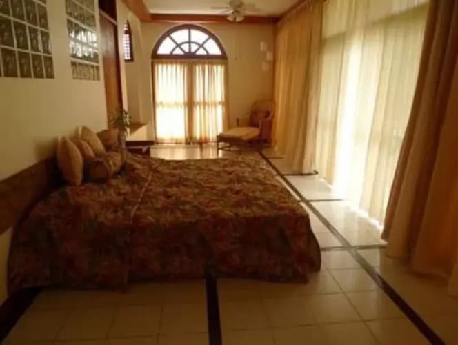 Star Cove Bed And Breakfast By Oyo Rooms 5