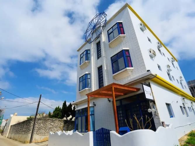Walker Sleep Residence main