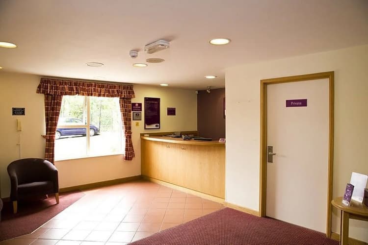 Premier Inn Watford North 5