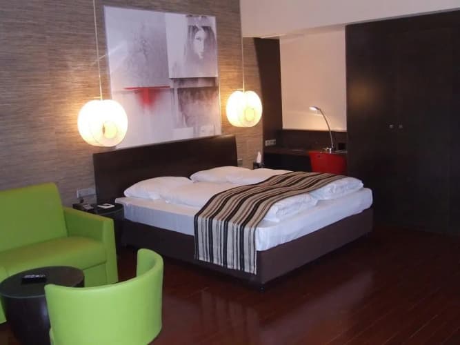 The Honest Budapest by Chic & Basic 5