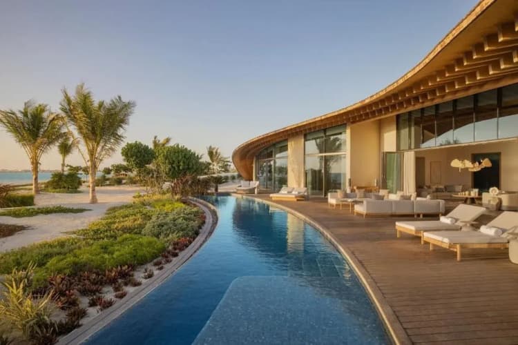 The St. Regis Red Sea Resort 4
